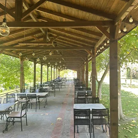 Keshtjella M&d , Ndoq 3* Tirana