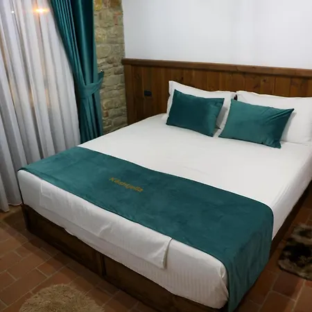 Keshtjella M&d , Ndoq 3* Tirana